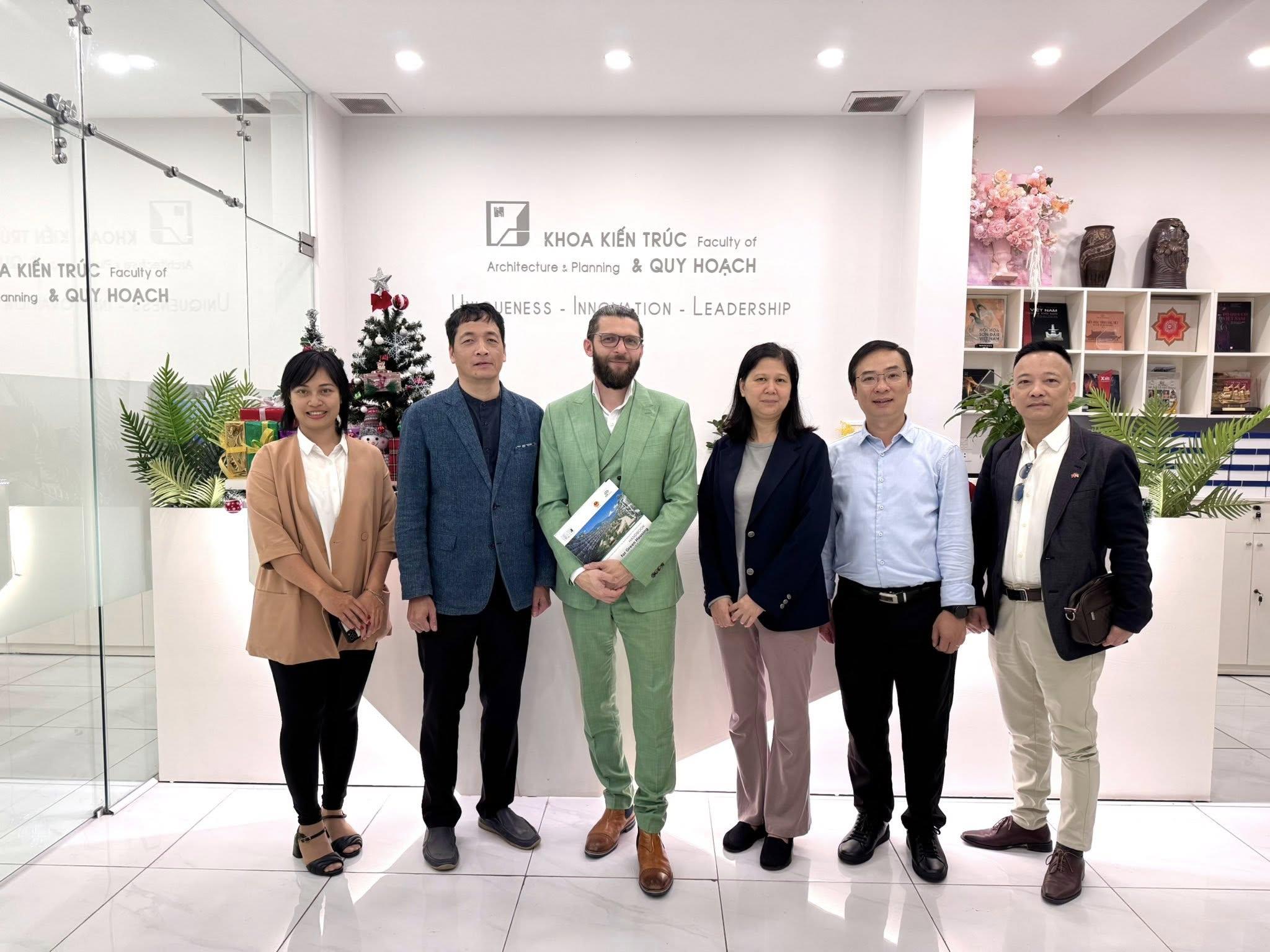 THÔNG BÁO TỔ CHỨC THI MÔN NĂNG KHIẾU - KỲ TUYỂN SINH ĐẠI HỌC NĂM 2026